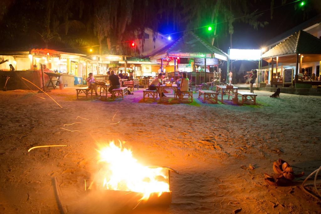 Siraya Beachfront Resort Ko Pha Ngan Exterior foto
